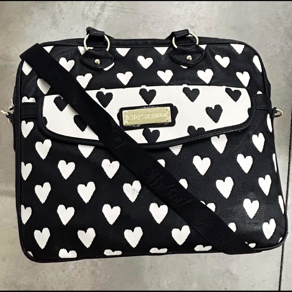 Betsey Johnson Black & White Heart Laptop Bag / Briefcase Purse